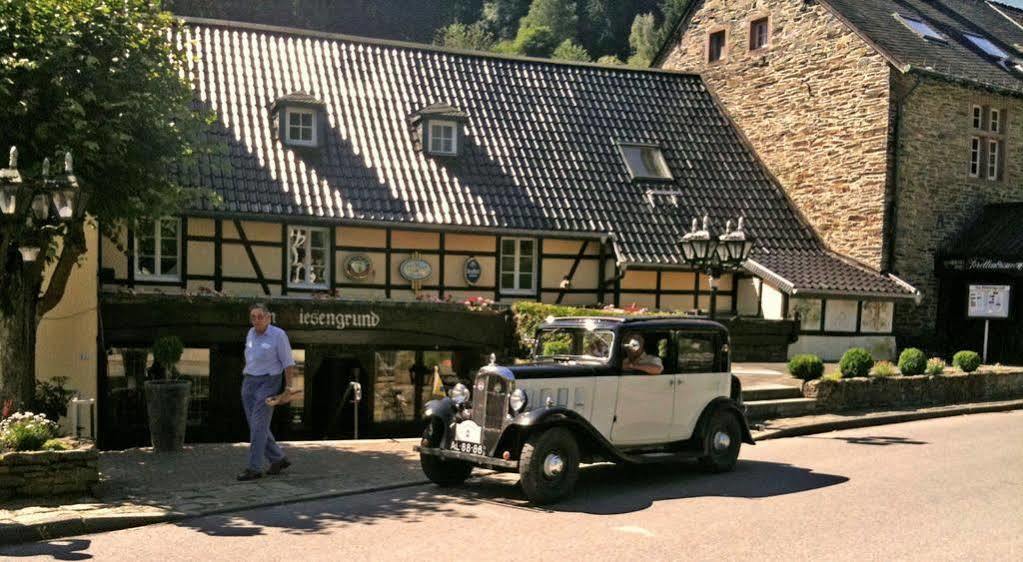 Waldhotel Im Wiesengrund Hürtgenwald Eksteriør bilde