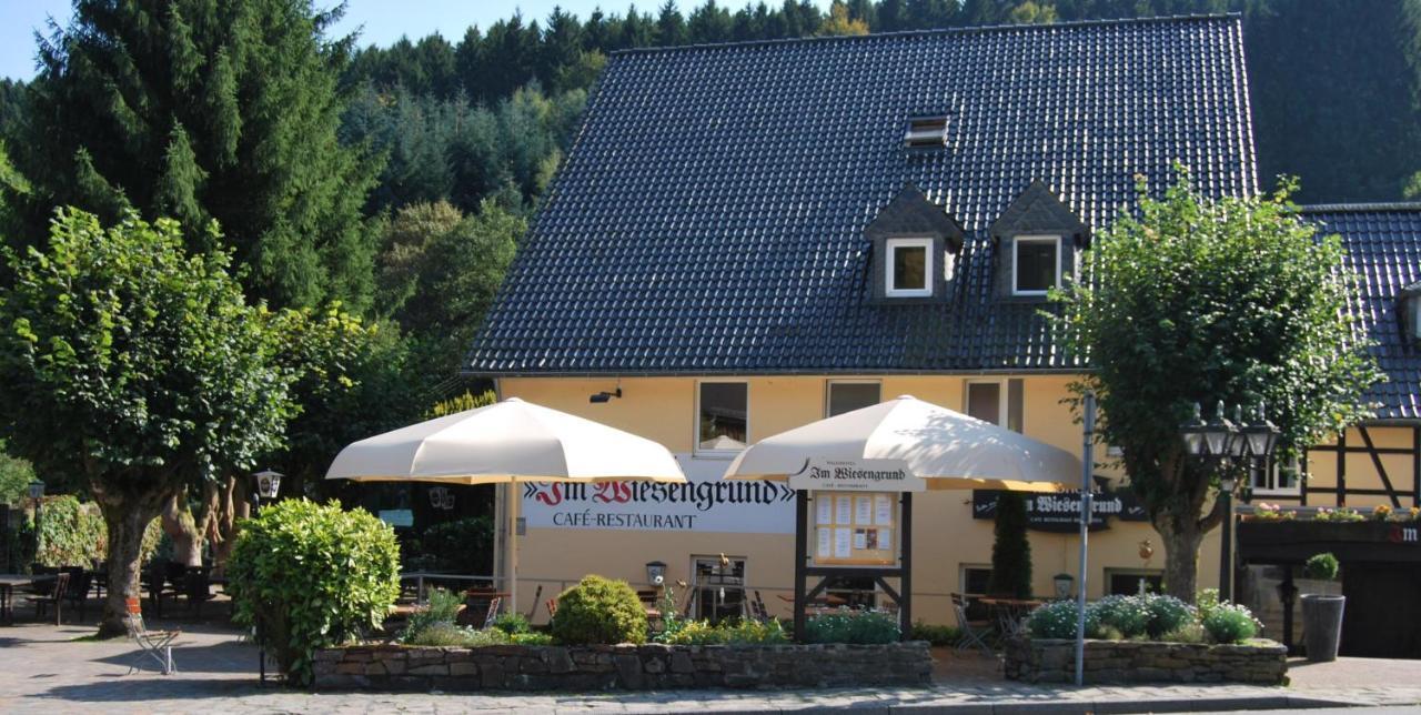 Waldhotel Im Wiesengrund Hürtgenwald Eksteriør bilde